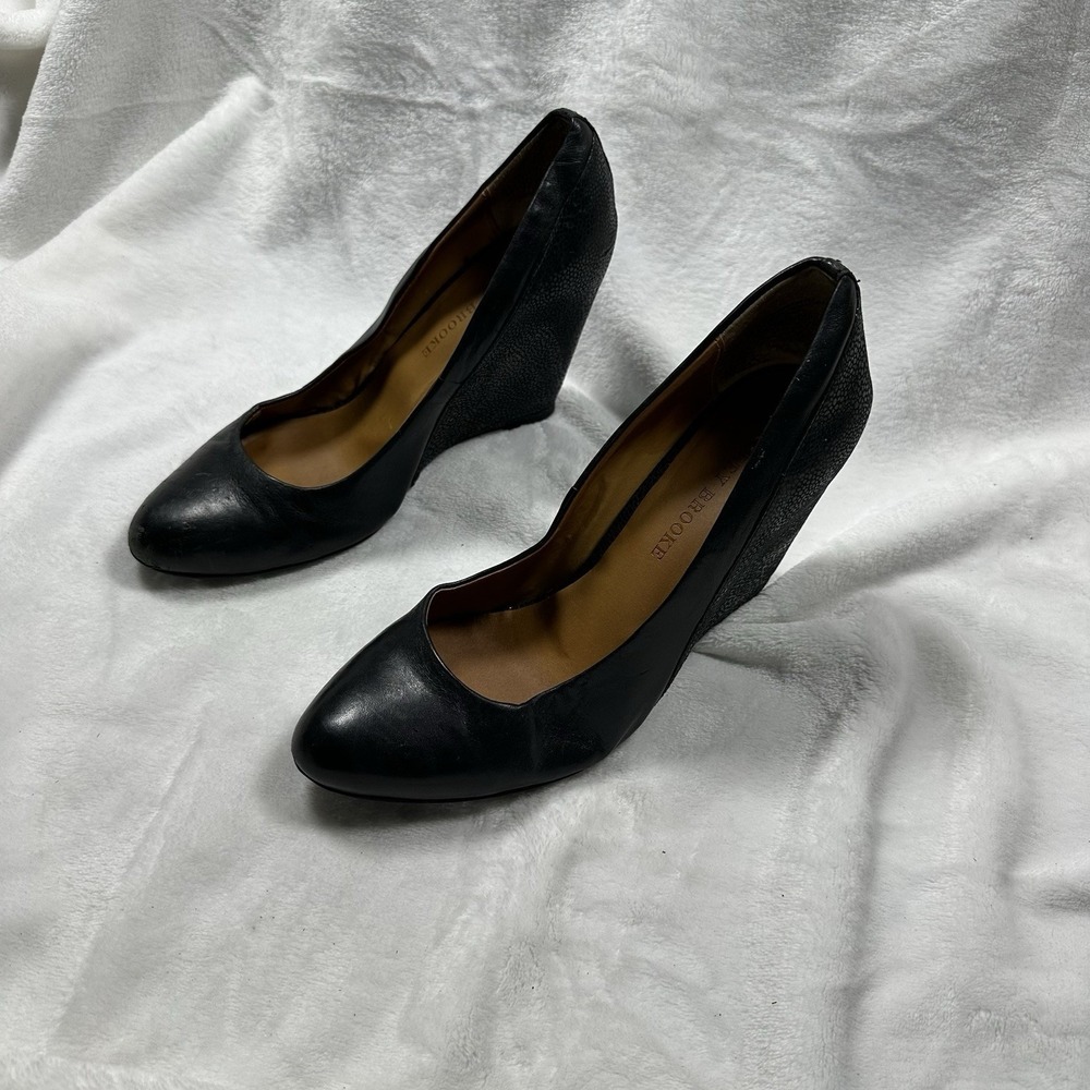 Audrey Brooke Black Wedges